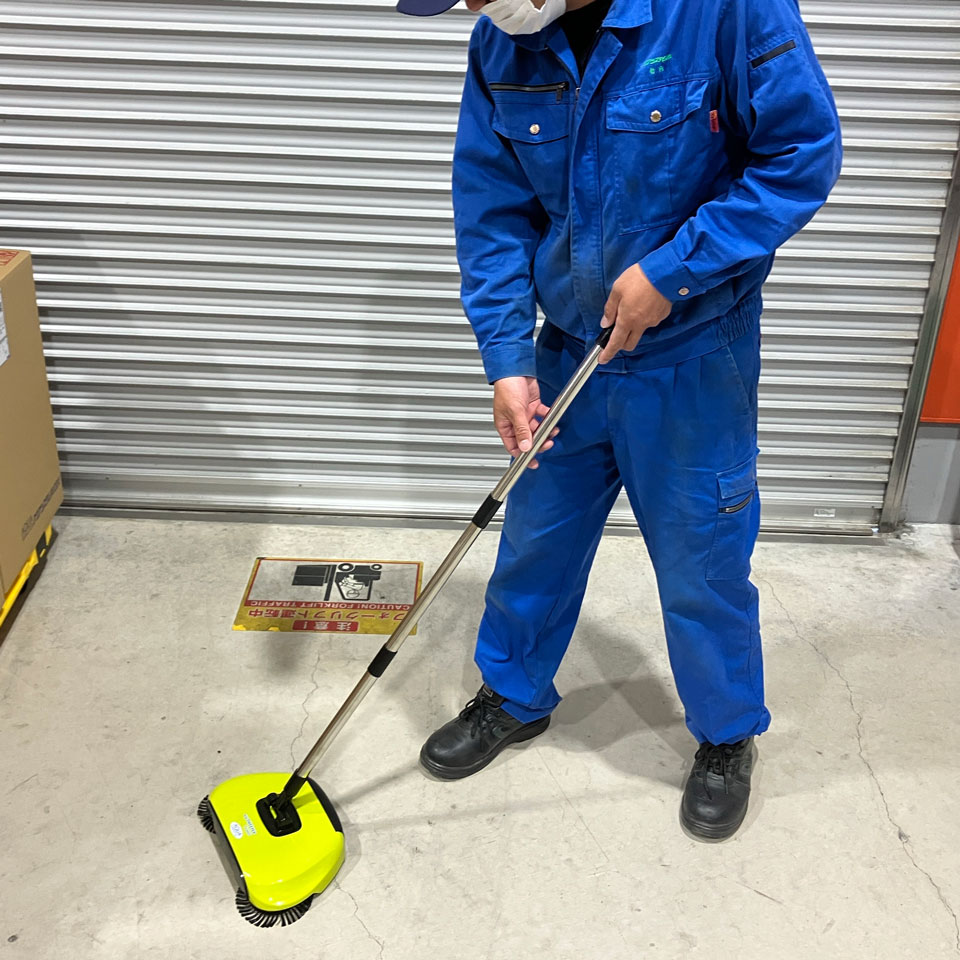 小型手押式掃除機エコスイーパー(AJL360) 小型手押式掃除機エコスイーパー(AJL360)